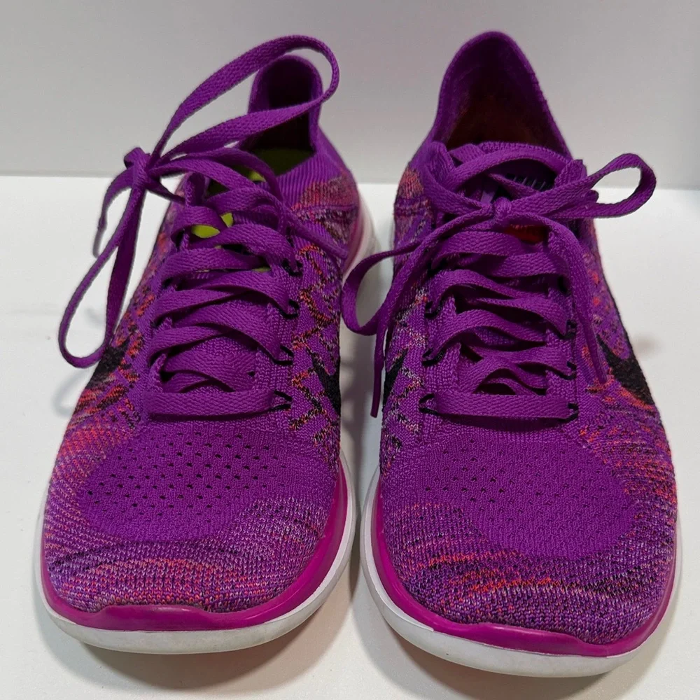 Nike Women's Magenta Athletic Shoes - Picture 2 of 2